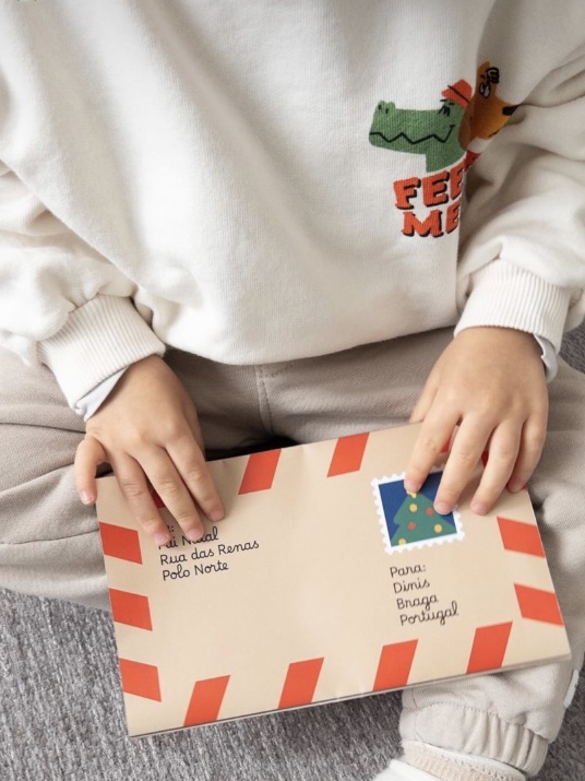 Envelope da carta do Pai Natal com a morada do Polo Norte